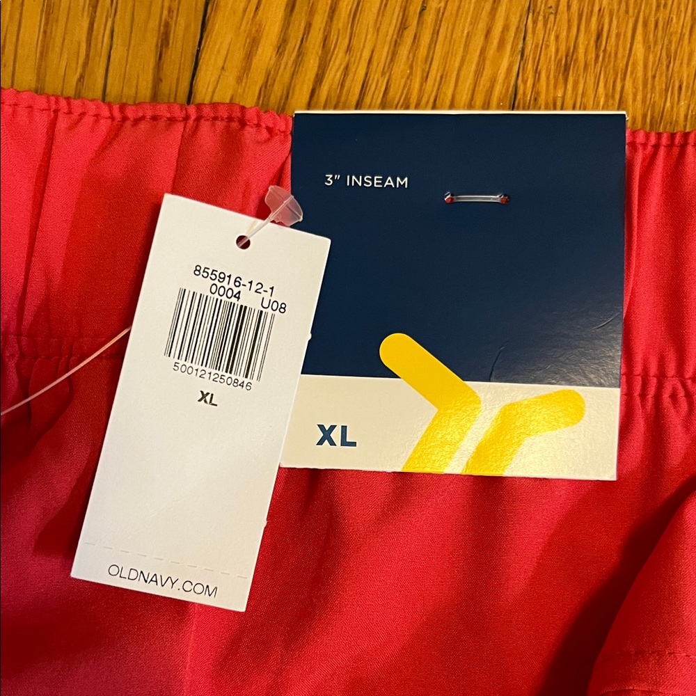 Old Navy Active Mid-Rise StretchTech Run Shorts 3-inch inseam Red, NWT - Picture 7 of 8